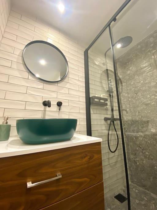 Piraeus Apartment For Rent מראה חיצוני תמונה